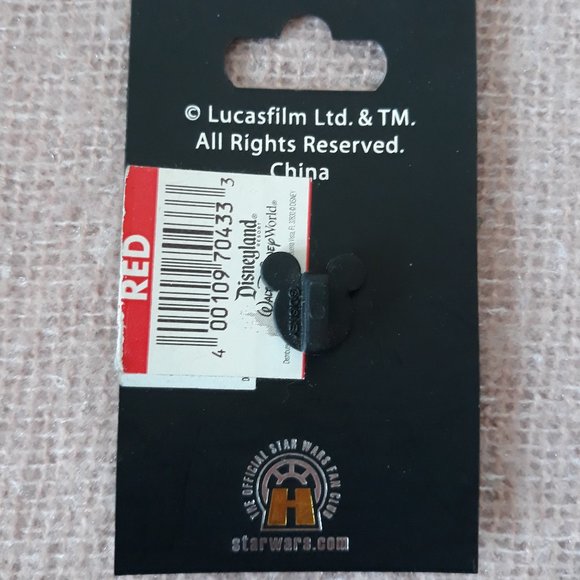 Star Wars Darth Maul Trading Pin, Disney Parks Exclusive. NWT - Picture 3 of 5